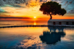  San Marino Suites by Calm Collection  Фира